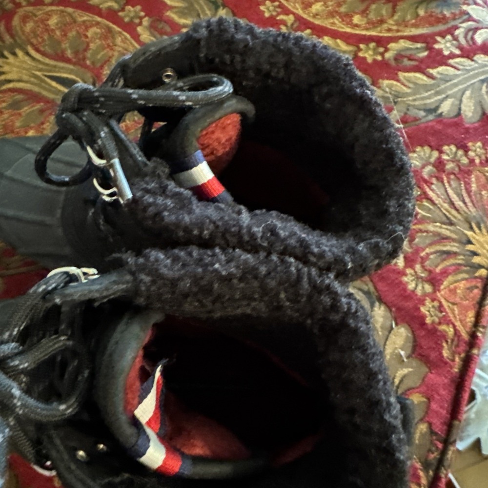 Tommy Hilfiger Raelene Black Duck Rain Winter Boots Booties w/ Fur Womens Size 7 - Picture 5 of 6
